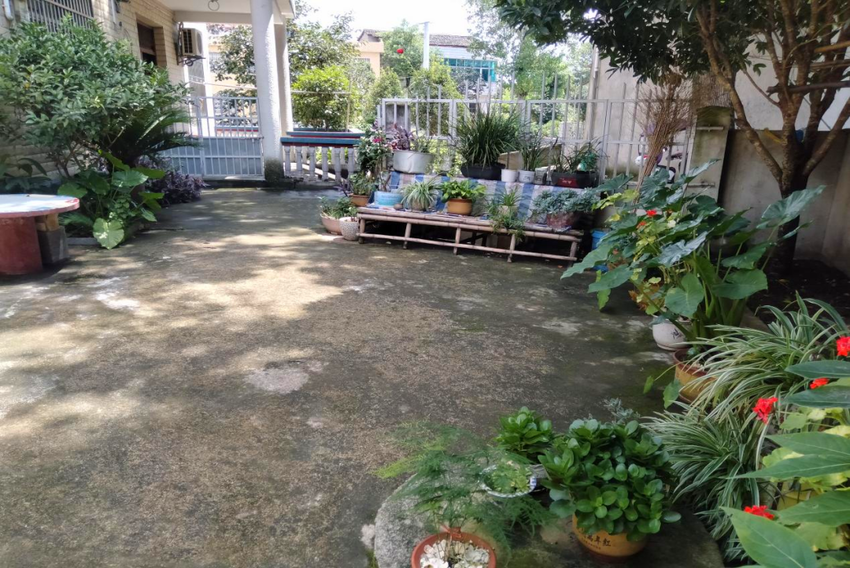 【共同缔造扩面提质】但店镇方新湾村：干群齐心 共同缔造幸福变迁.docx