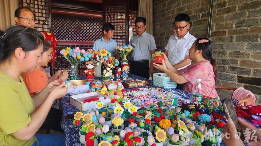 3（陈珏）红色铸魂 产业强基 电商活村.docx