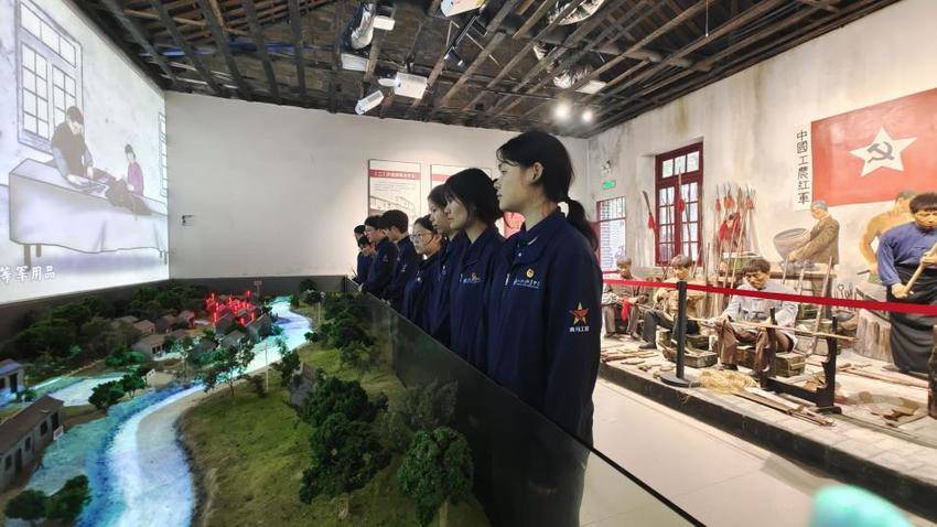 行走的思政课·第五期“青马工程”培训班走进沔阳苏区历史陈列馆.docx