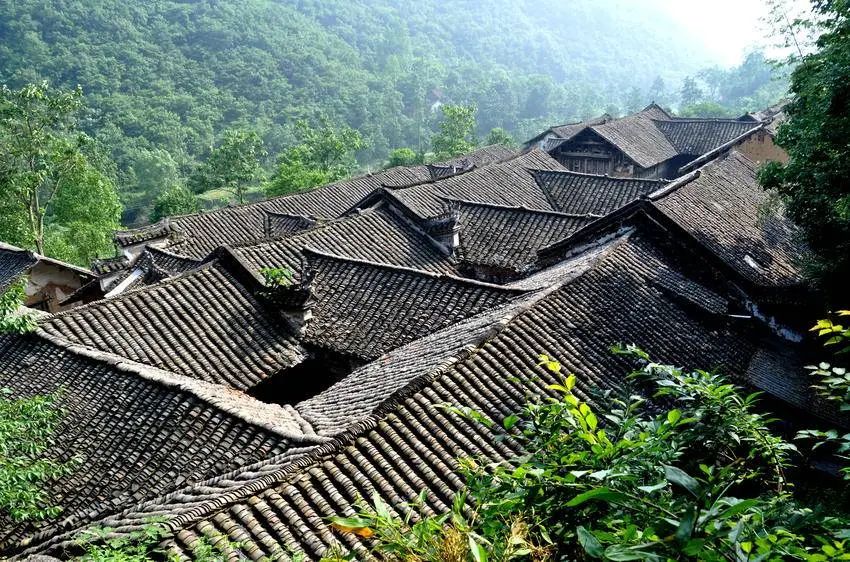 襄阳南漳：陶氏民居 古韵流芳.doc