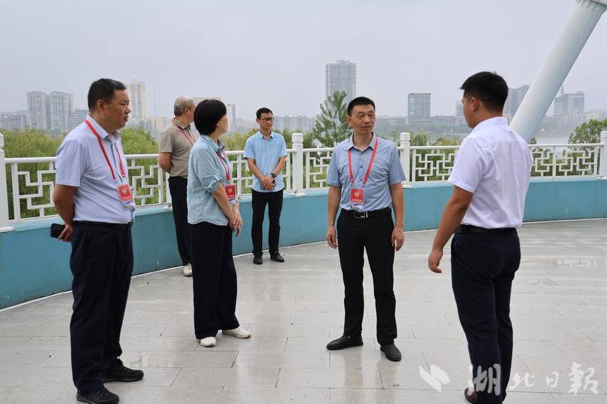 2_丹江口市政协开展“突出滨水特色 建设美丽城市”协商式监督活动（湖北日报）.doc