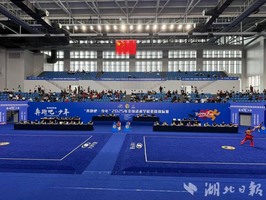 青春力量筑牢赛事根基——“奔跑吧·少年”2025年全国武术学校套路锦标赛幕后纪实(3).docx