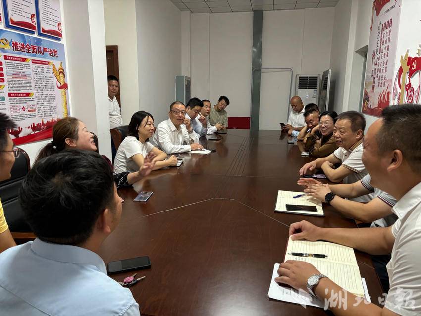 2024.9.21大湾社区：凝聚群众智慧 共同缔造“金钥匙”助力光谷新都小区新旧物业平稳交替.doc