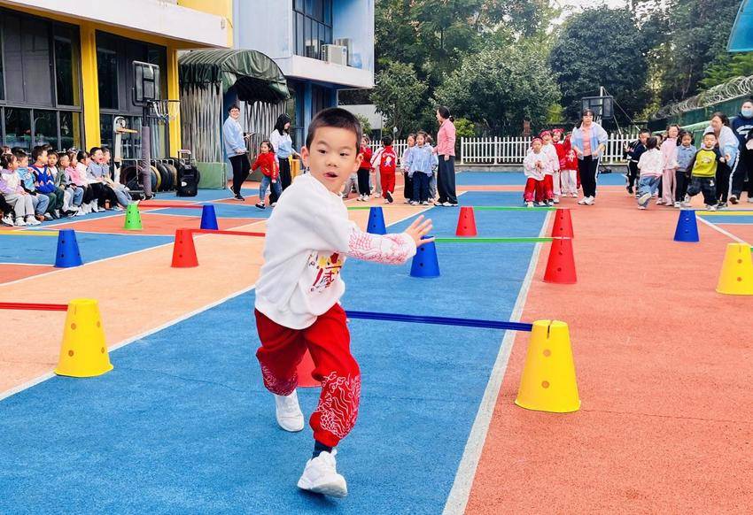 湖北日报客户端讯.docx