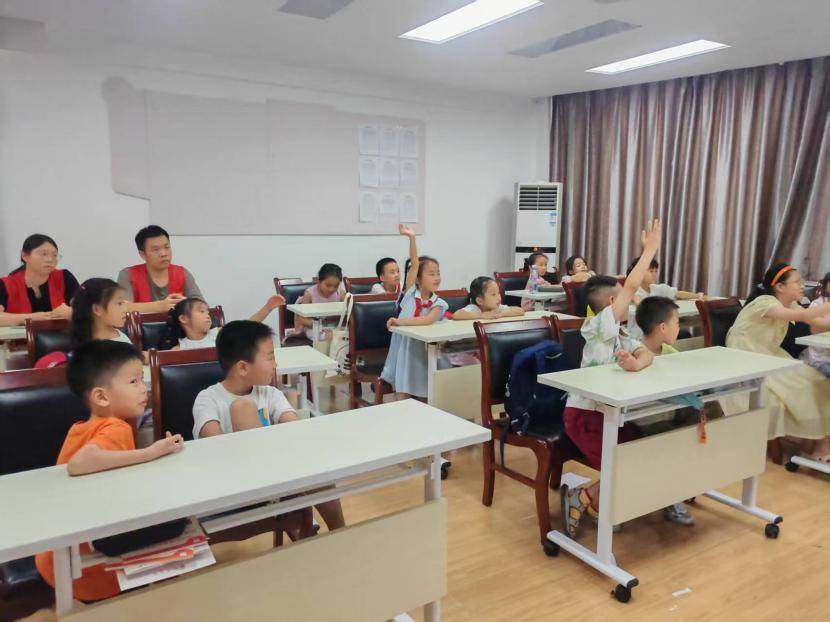 0805家门口的“快乐成长营”，社区暑期托管班开班了！.docx