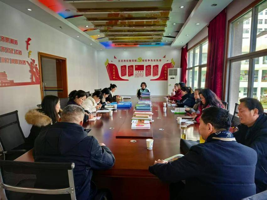 2_聚焦课程发展，共绘幼教蓝图——2024年黄州区幼儿园课程研讨会圆满举行.docx