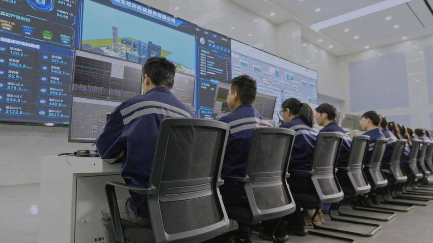 打造湖北省5G+工业互联网十大标杆应用案例+共享“中国纯碱第一股”新时代崭新蝶变.docx