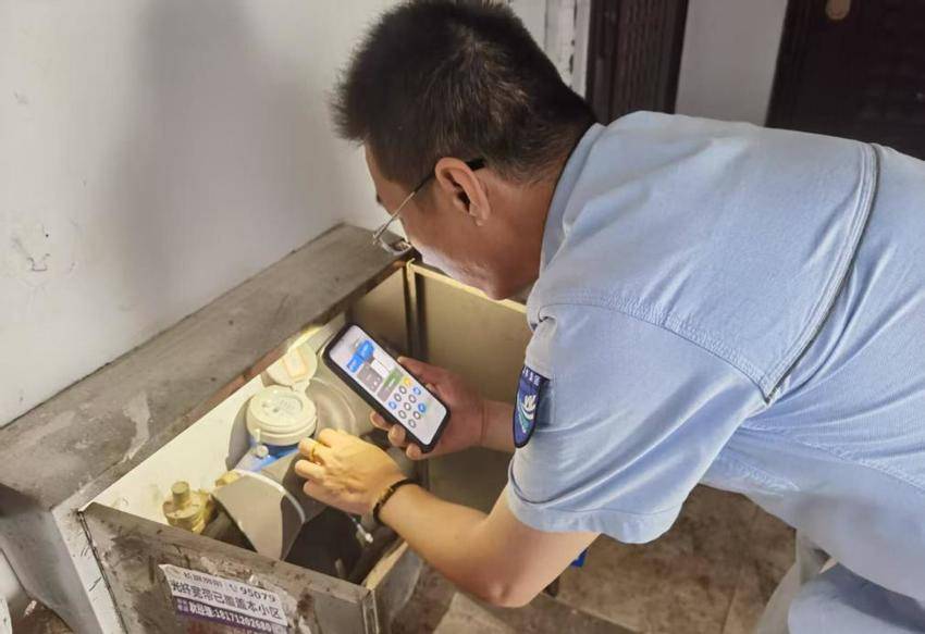 秒级应答不打烊！武汉水务数字员工1号上线赋能水务外勤服务.docx