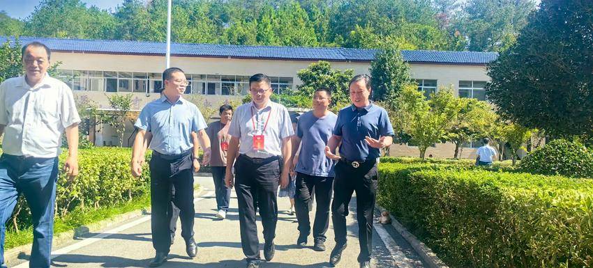 南漳县政协聚焦农村福利院规范化管理开展专项民主监督.doc