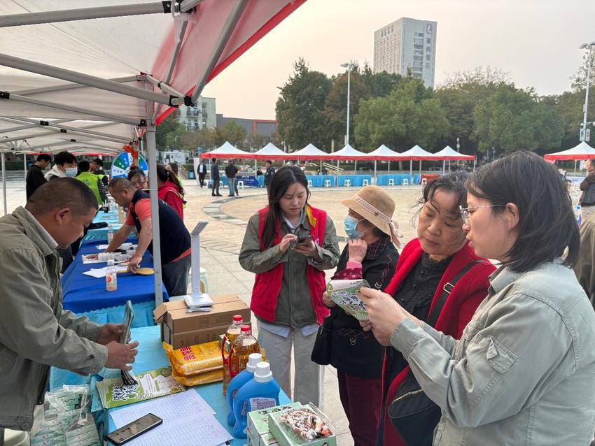 共同缔造办实事，预存电费惠民生.docx