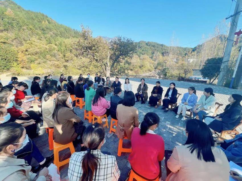 创新四个载体，汇集“共同缔造”的巾帼力量（市妇联共同缔造工作新闻稿）20230531-4.docx