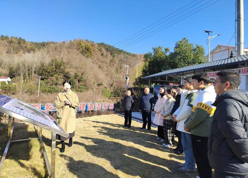 国情调研察民情 笃行实干助发展——丹江口市组织到村任职选调生开展国情调研活动.docx