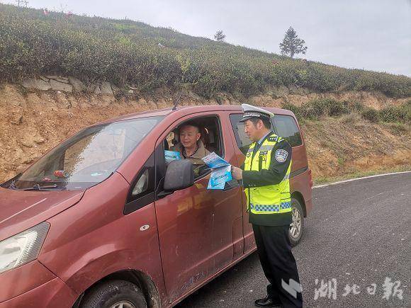 广水采茶旺季，交通安全“警”相随