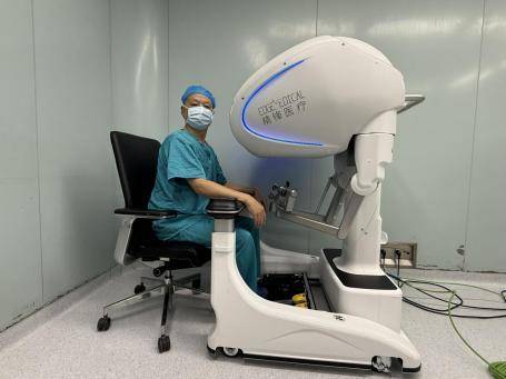 新突破！潜江市中心医院成功实施首例机器人辅助膀胱癌根治手术（修改后）.docx