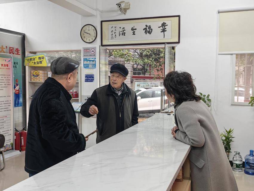 拾金不昧显本色！退役军人捡手机归还失主.docx