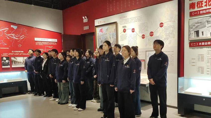 行走的思政课·第五期“青马工程”培训班走进沔阳苏区历史陈列馆.docx
