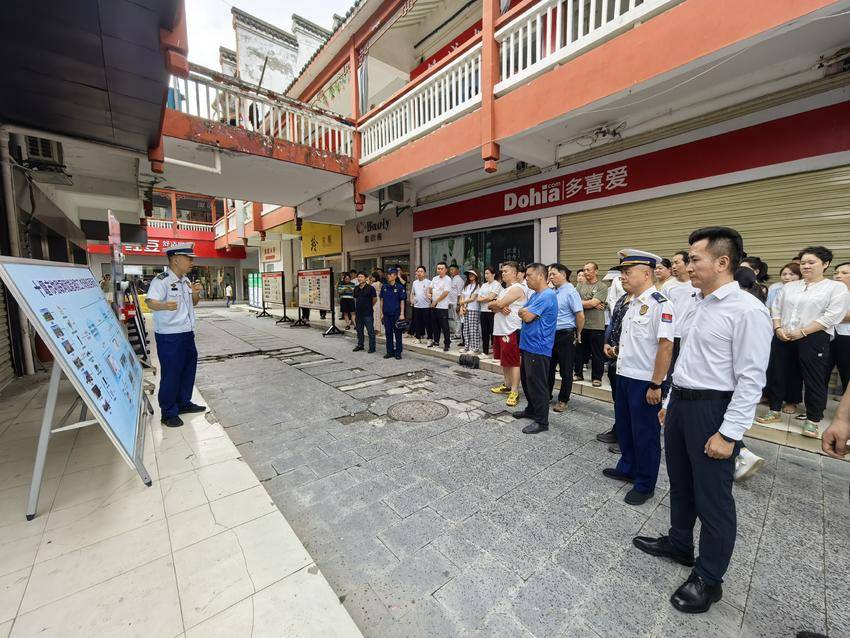 武当山特区打造智慧消防示范街 科技赋能筑牢“九小场所”安全防线(1)(1).docx