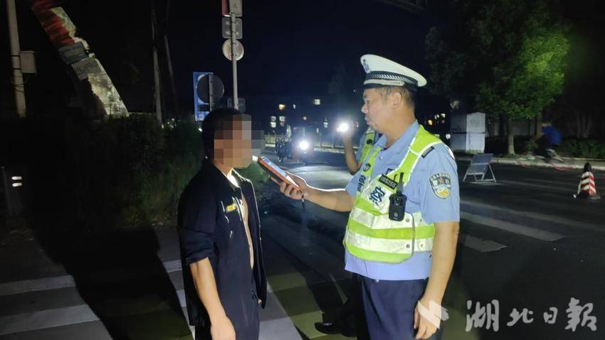 广水交警组织开展夏夜治安巡查宣防第二次集中统一行动