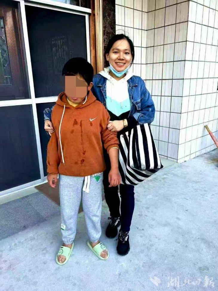 （投稿湖北日报客户端）通城县实验小学教师徐诗燕的送教故事（8.17）.docx