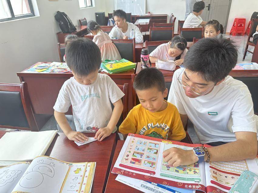 胜利社区：环境蝶变+志愿服务 文明创建见成效(1).docx