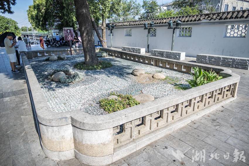 黄鹤楼西门广场微改造