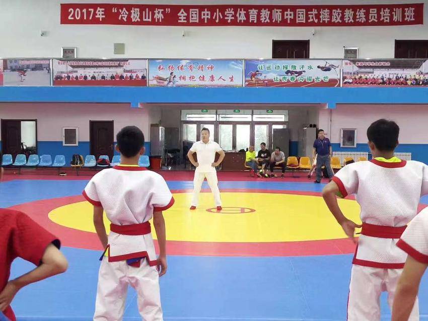 新时期中国式摔跤进校园创新发展的探路者.docx