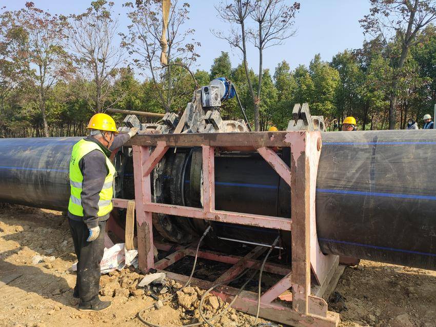 管网改造“惠”民生， 供水服务“润”万家.doc