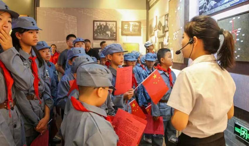 用好红色资源的大悟实践——记2025年湖北红色旅游季暨第三届“大别山上红旗飘”主题传播活动（图文）.docx