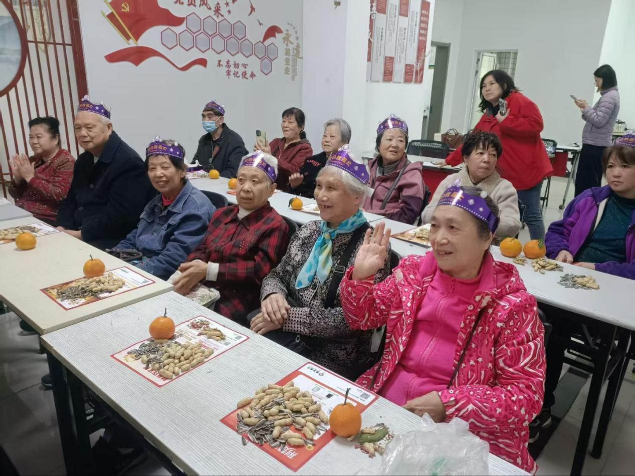 11.11和平社区：社区银龄生日荟，绘就幸福夕阳红.docx