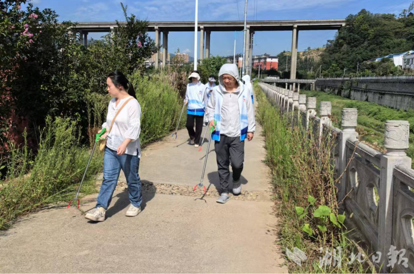 牢记嘱托护碧水.docx