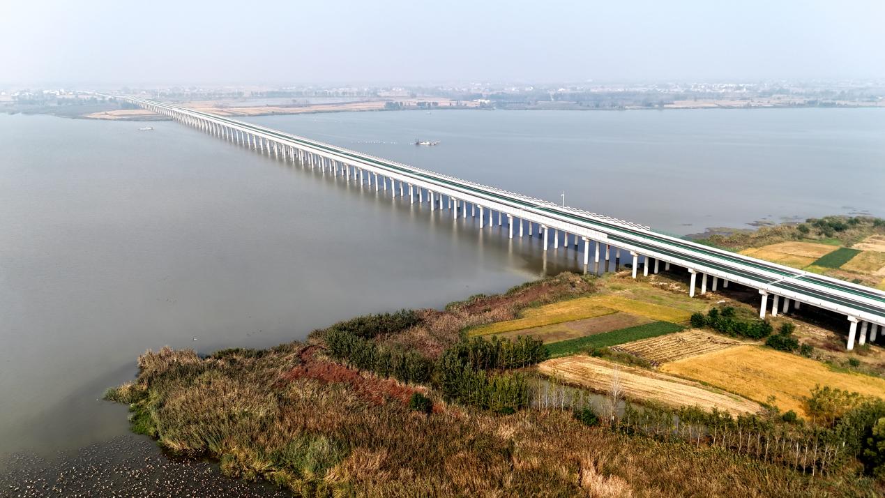 【交通强国】五蒙高速项目顺利通过交工验收.docx