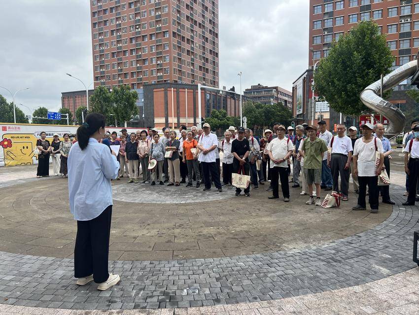 0701古镇党员同心向党迎“七一”.doc