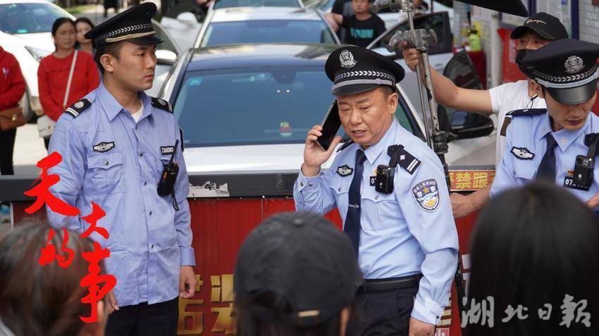 武穴警界英模黄烈强事迹搬上大银幕.doc