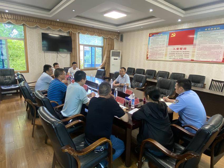 5.27-李梓娟-石首市委副书记洪云锋到南口镇调研.doc