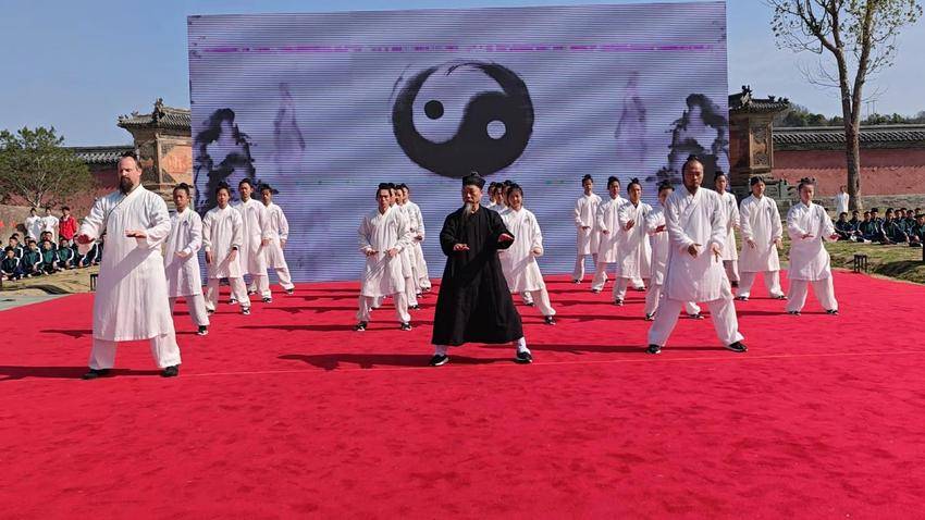 一座道法自然的山123定.docx