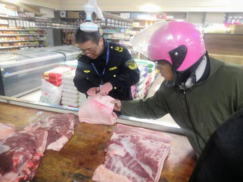 神农架林区市场监督管扎实开展肉类产品违法违规专项整治行动.docx