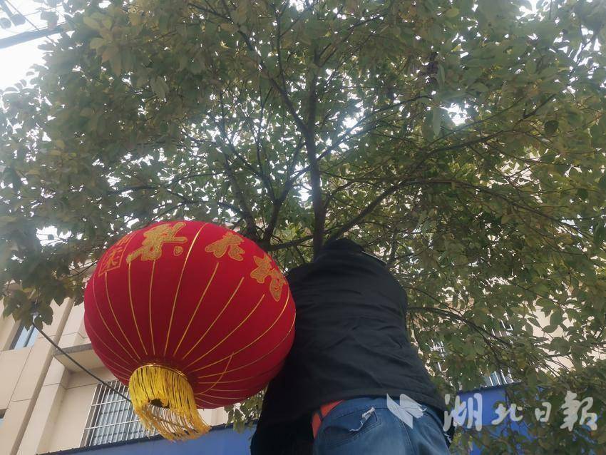 竹溪水坪镇：水坪街村年味正浓.doc
