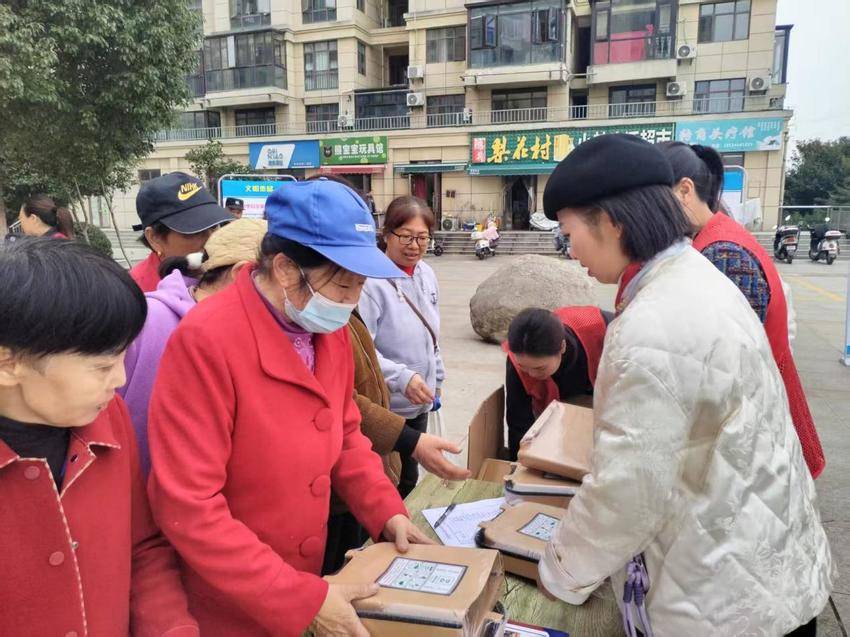 浩然街道综合执法中心联合西河社区.docx