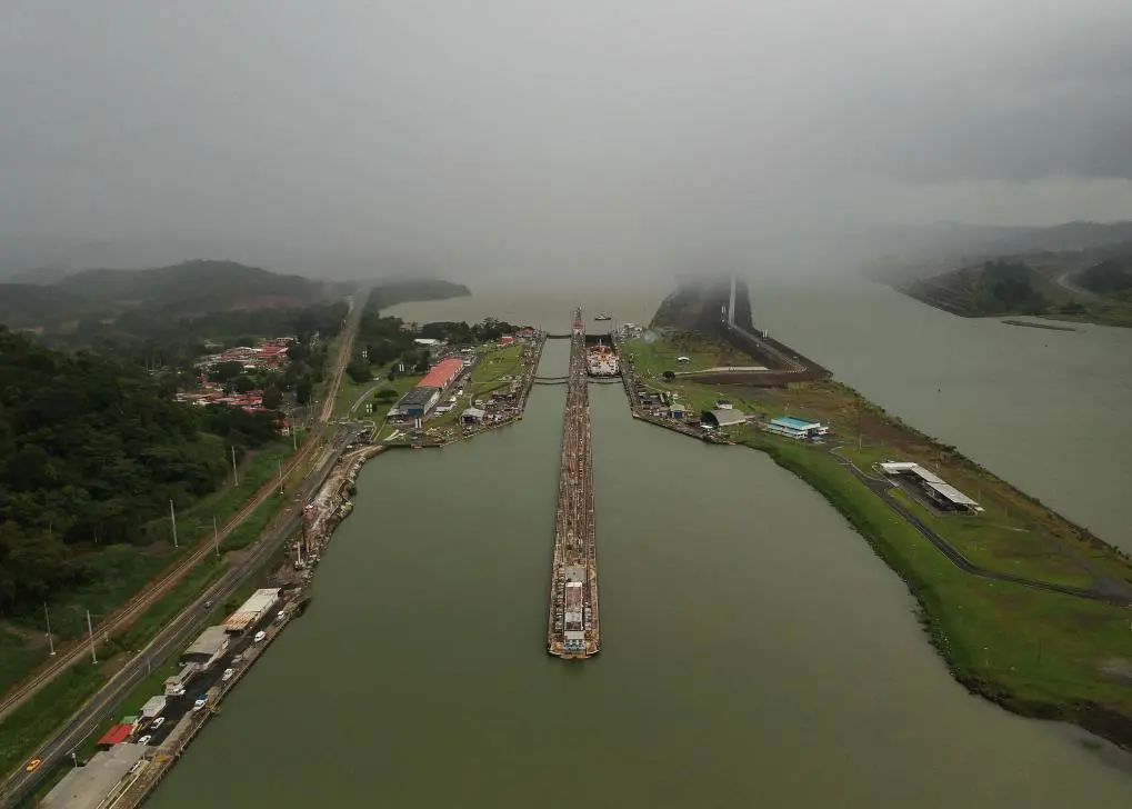 154艘船堵在原地！干旱枯水，巴拿马运河“堵船” - 湖北日报新闻客户端