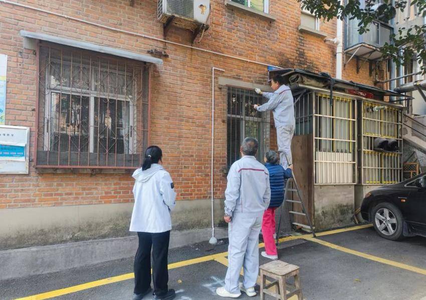 04 老营社区：全面入户大走访 排查整治解民忧.docx