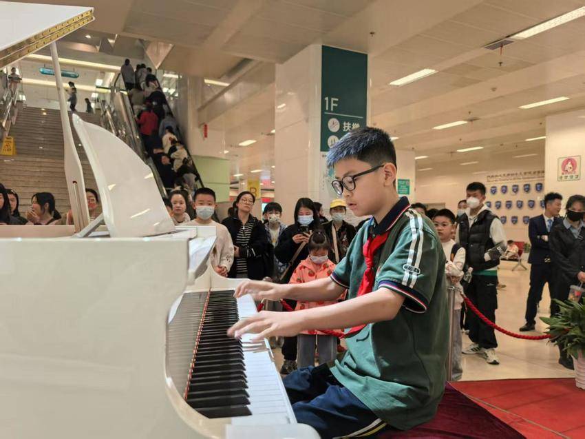 “四位一体”助力“小铁”登上阳光音乐台.docx