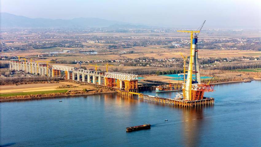 【特别策划】攻坚深槽“水上堡垒”.docx