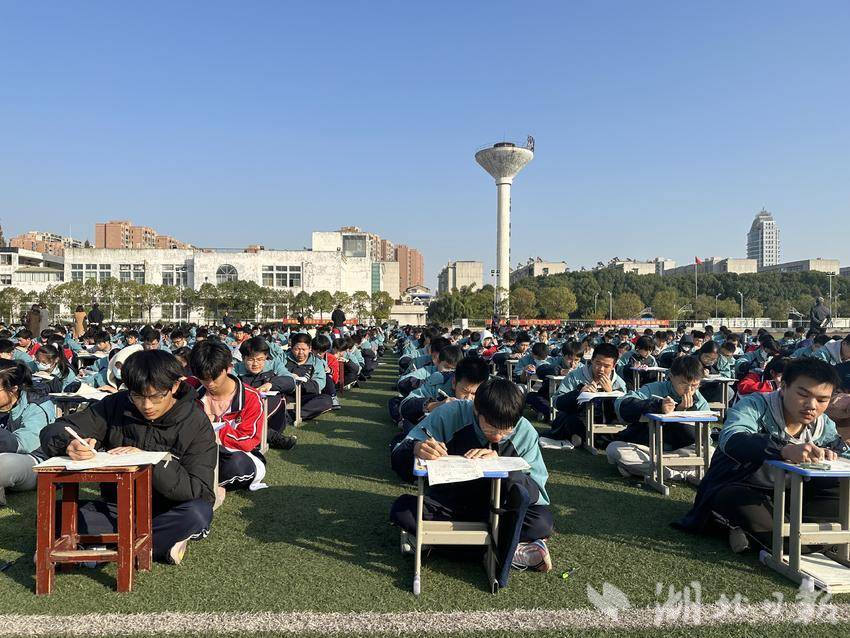 品中华诗词之美,现实版“中国诗词大会”进校园了! - 湖北日报新闻客户端