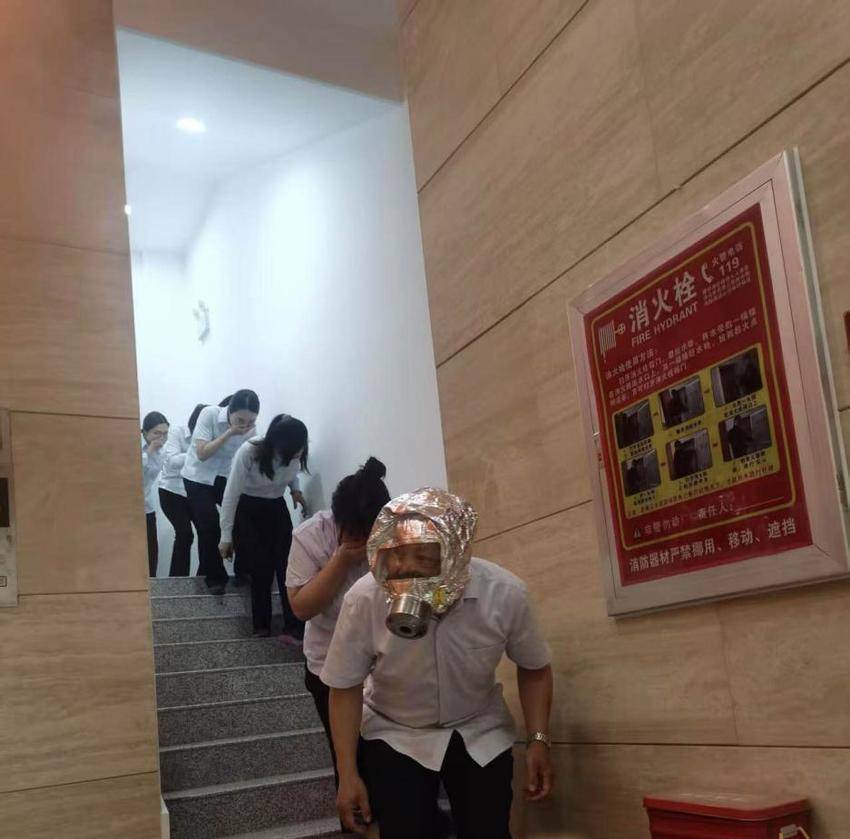 中国银行天门分行：开展消防应急演练 筑牢生命安全防线.docx