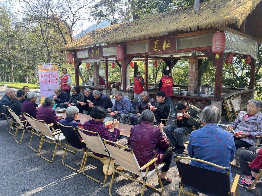 灵乡镇：手作重阳好滋味 积分兑换暖人心.docx