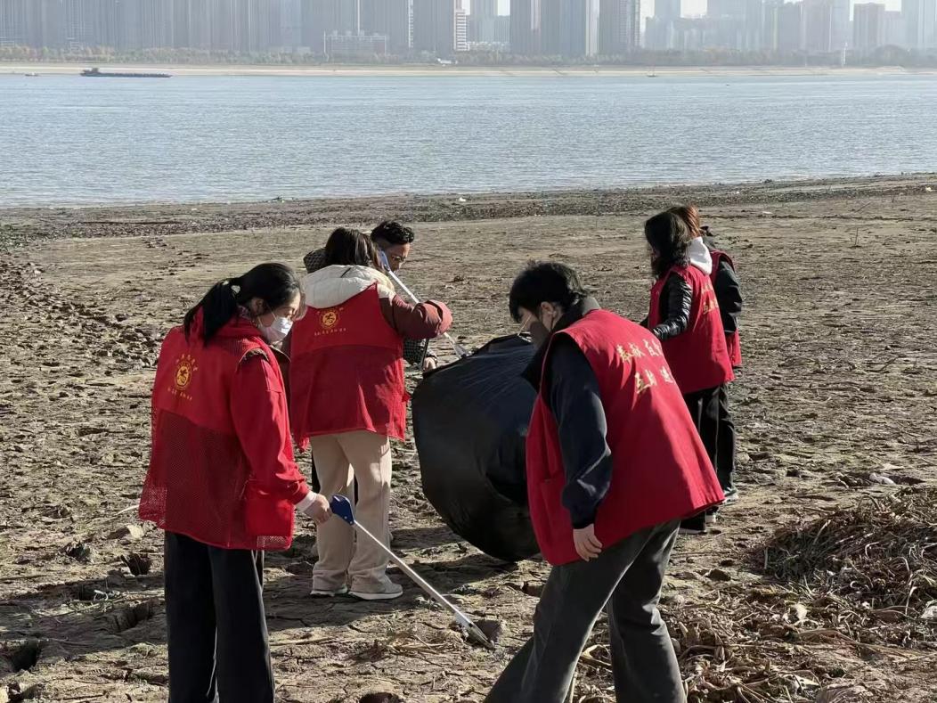 新村街道京汉社区河湖长制活动2025年11月28日.docx