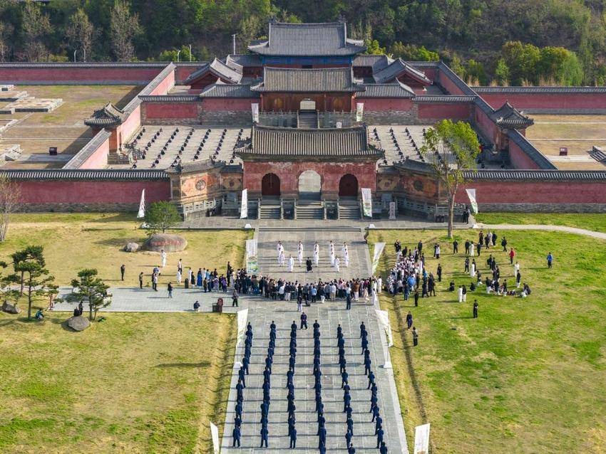 一座道法自然的山123定.docx