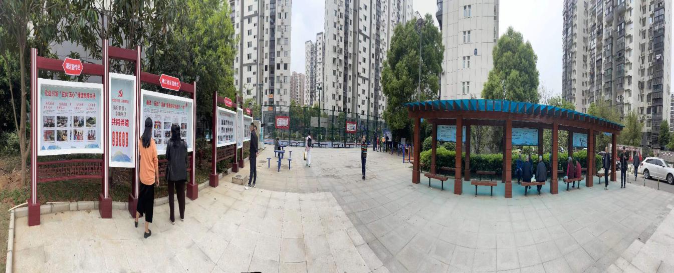 废弃喷泉池变身休闲小广场 共商共议缔造幸福生活.docx