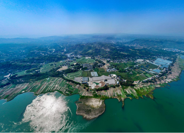 俯瞰三江村。（供图/纳溪区安富街道）