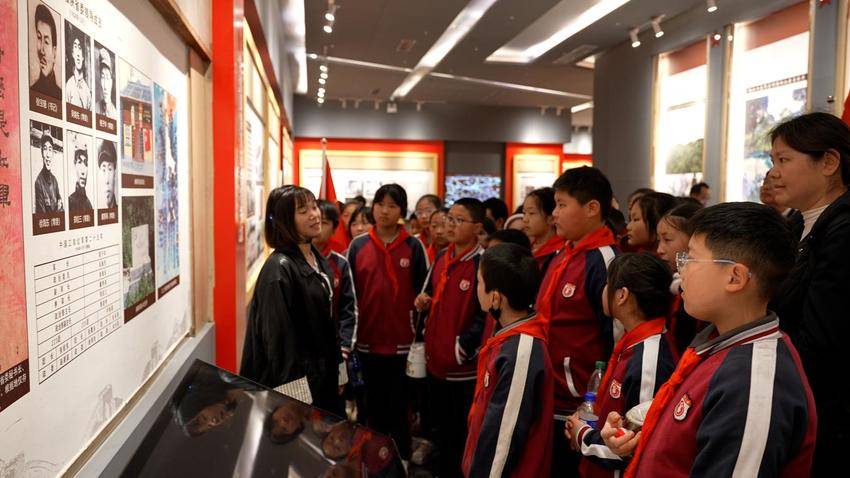 （中国县域经济报）十堰郧西：“红色文化”让文旅更“红火”(1).docx